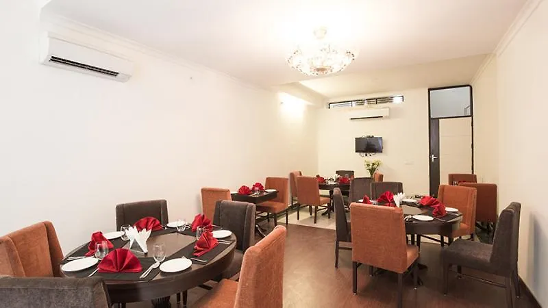 Hotel La Suite Gurugram 구르가온 3*,